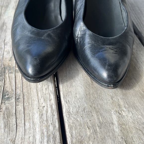 Stuart Weitzman Choke up Black Women's Pointed toe block heel pumps heels size 9 - Picture 5 of 12